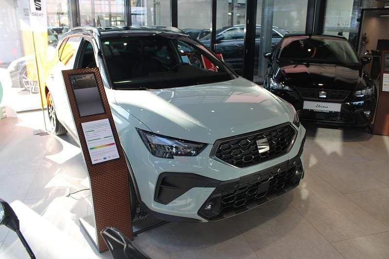 Neu Seat Arona Style 115 PS (84 kW) 2026 Hellgrau  metallic SUV