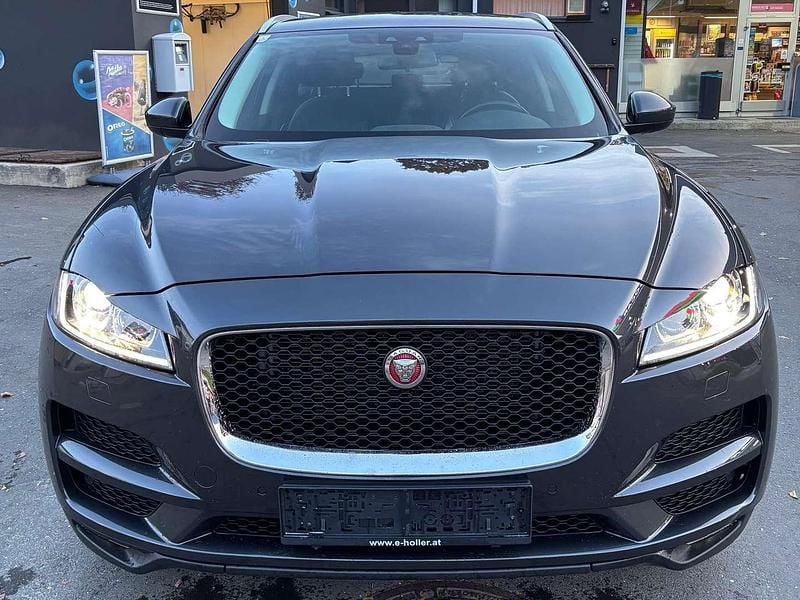 Gebraucht Jaguar F-Pace Prestige 179 PS (131 kW) 2017 Grau SUV