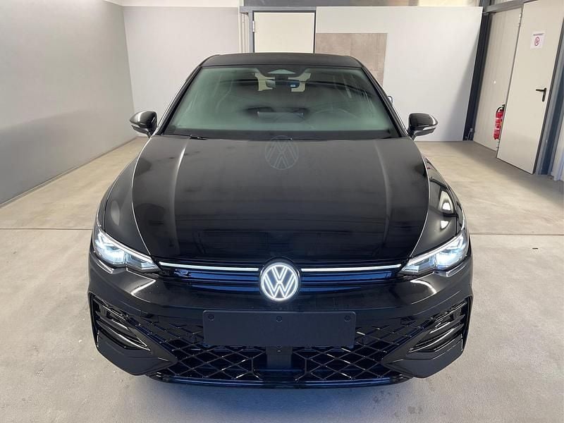 Neu VW Golf VIII R-line 150 PS (110 kW) 2026 Limousine