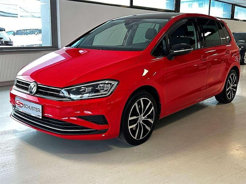 Gebraucht VW Golf VII Comfortline 116 PS (85 kW) 2020 Rot Kombi
