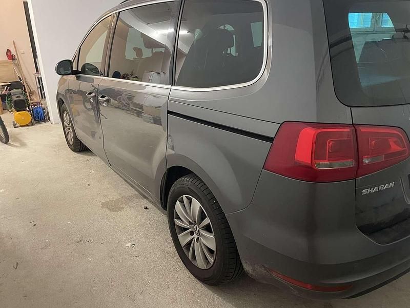 Gebraucht VW Sharan Family 140 PS (102 kW) 2013 Grau Van / Kleinbus