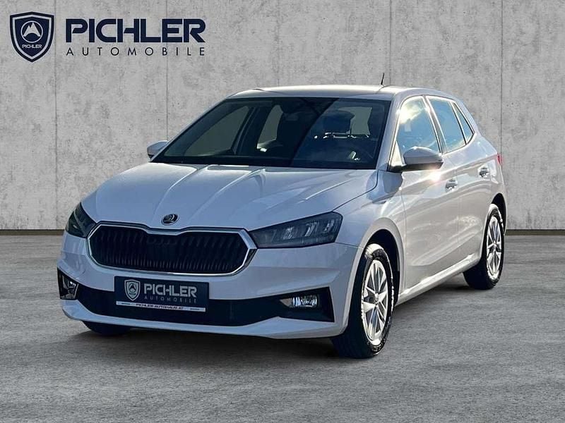 Weiß Gebraucht 2025 Skoda Fabia Ambition Limousine | € 17.500 (Superpreis) - Bild 1/4