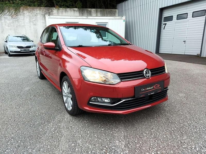 Rot Gebraucht 2014 VW Polo Highline Limousine | € 8.250 (Fairer Preis) - Bild 1/4