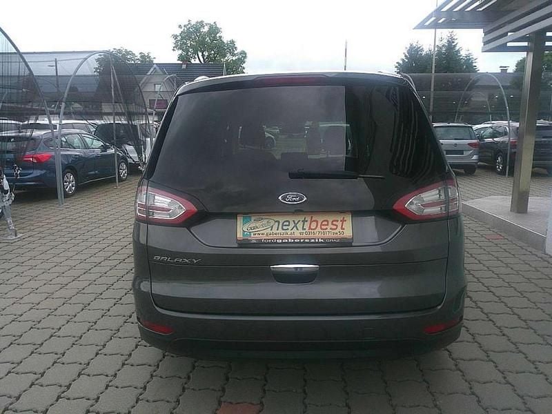 Gebraucht Ford Galaxy Titanium 150 PS (110 kW) 2017 Grau Van / Kleinbus