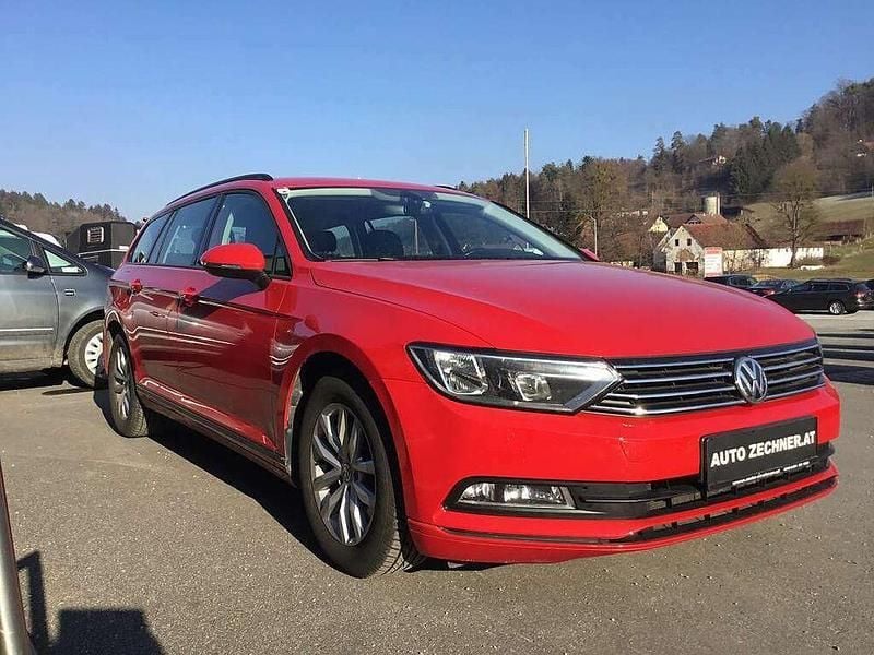 Gebraucht VW Passat Trendline 120 PS (88 kW) 2015 Kombi