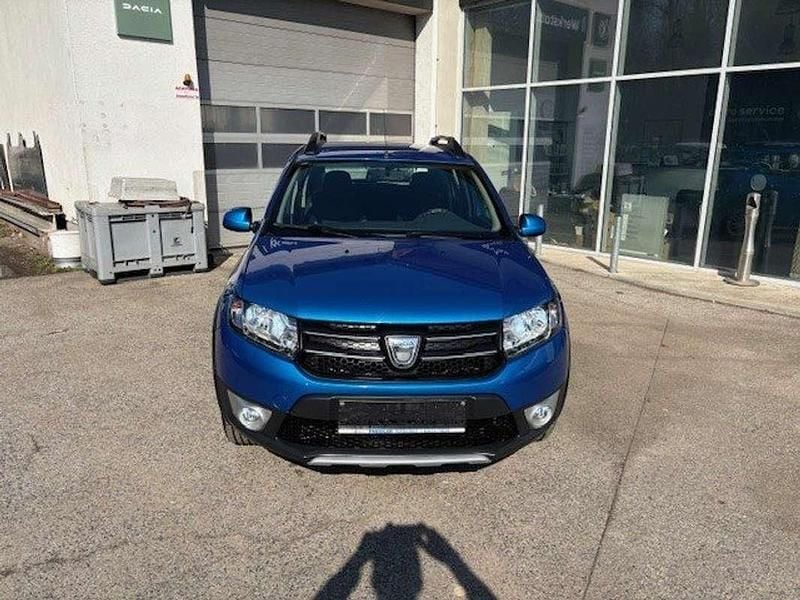 Gebraucht Dacia Sandero Stepway 90 PS (66 kW) 2013 Blau Limousine