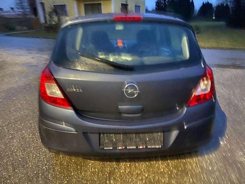 Gebraucht Opel Corsa Color Edition 80 PS (58 kW) 2009 Grau Kleinwagen