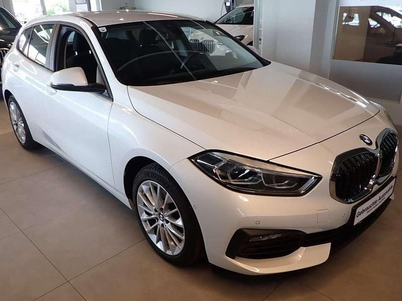 Gebraucht BMW 120 Advantage 190 PS (139 kW) 2022 Weiß Kleinwagen