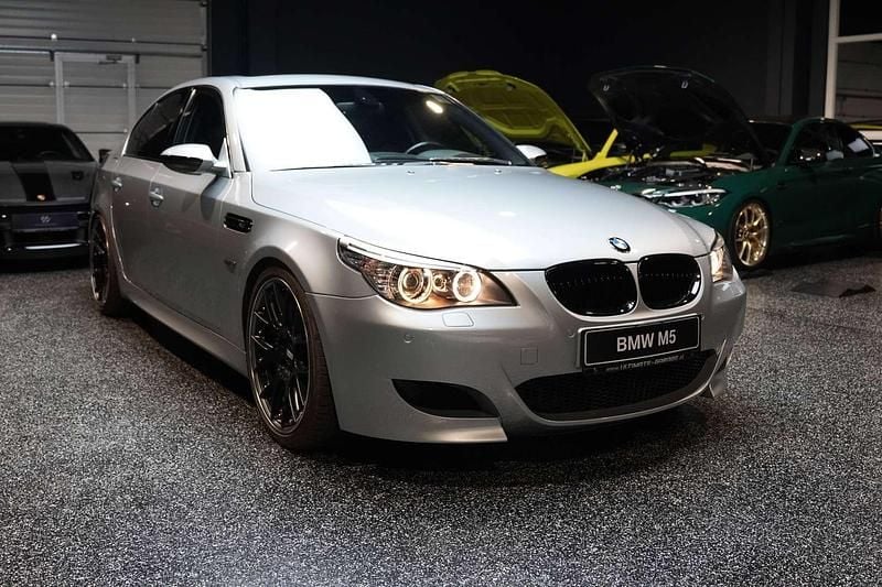 Gebraucht BMW M5 507 PS (372 kW) 2005 Grau Limousine