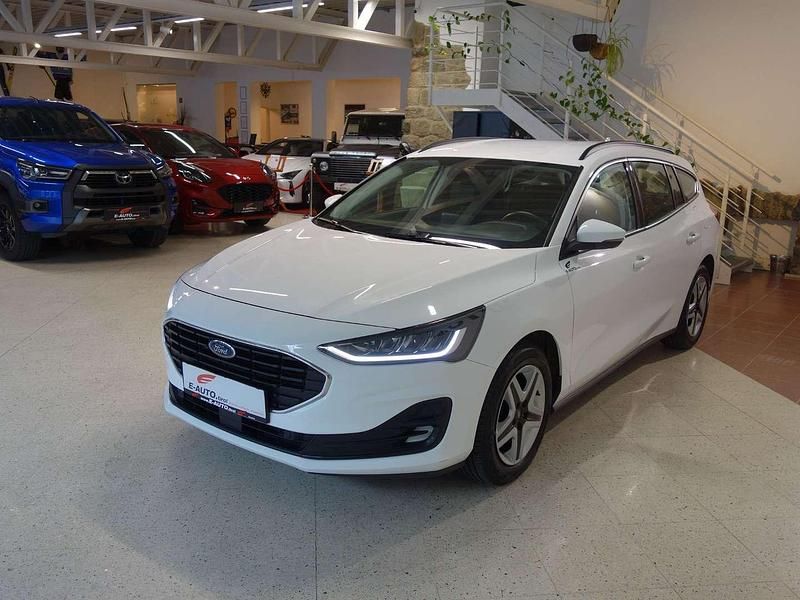 Gebraucht Ford Focus 101 PS (74 kW) 2022 Weiß Kombi