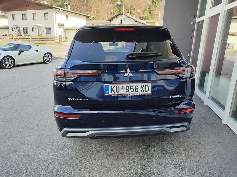 Gebraucht Mitsubishi Outlander P-HEV 136 PS (100 kW) 2025 SUV