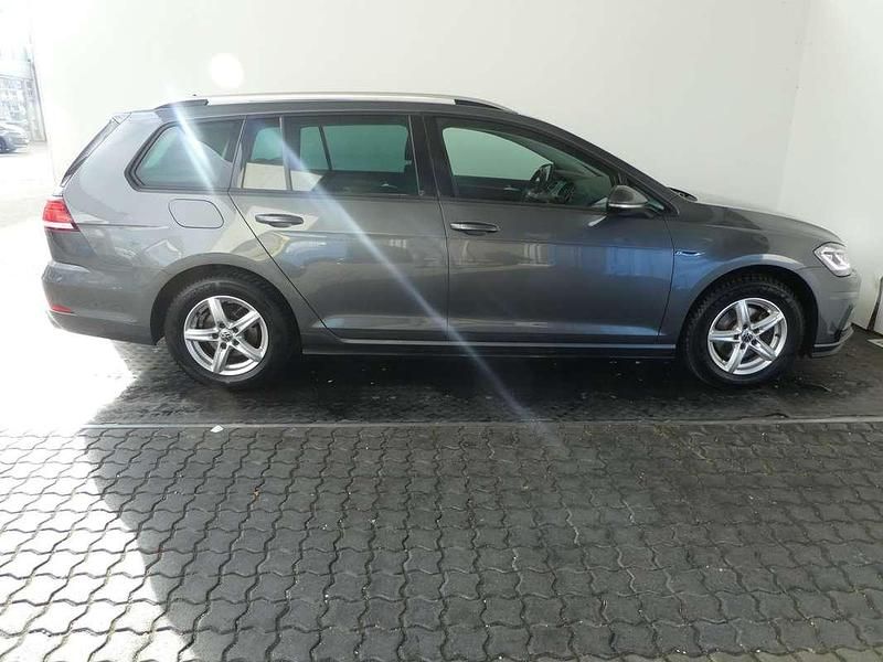 Gebraucht VW Golf VII 110 PS (80 kW) 2017 Grau Kombi