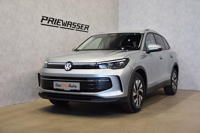 Gebraucht VW Tiguan 150 PS (110 kW) 2026 Silber  metallic SUV
