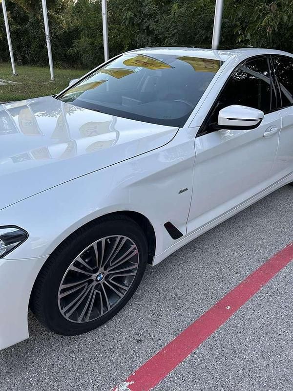 Gebraucht BMW 530 Sport Line 252 PS (185 kW) 2017 Limousine