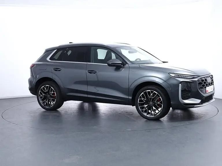 Gebraucht Audi Q3 S-Line 272 PS (200 kW) 2025 Mittelgrau  metallicperleffekt SUV