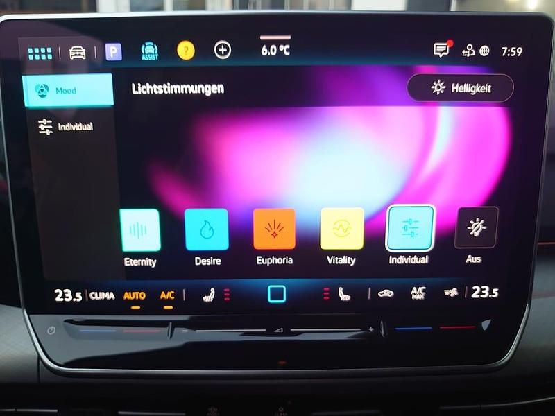 Neu VW Golf VIII 115 PS (84 kW) 2026 Weiss  normal