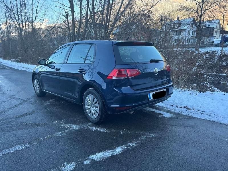 Gebraucht VW Golf VII 116 PS (85 kW) 2016 Blau Limousine