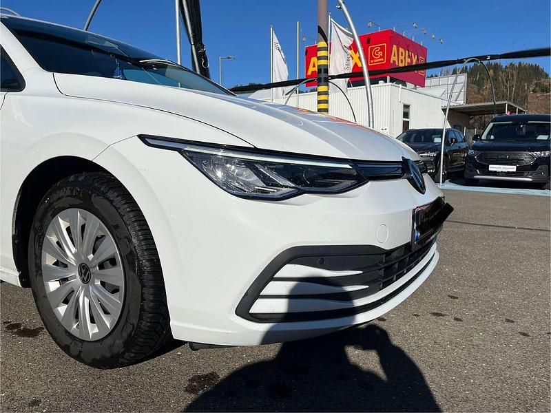 Gebraucht VW Golf VIII 90 PS (66 kW) 2021 Weiß Limousine