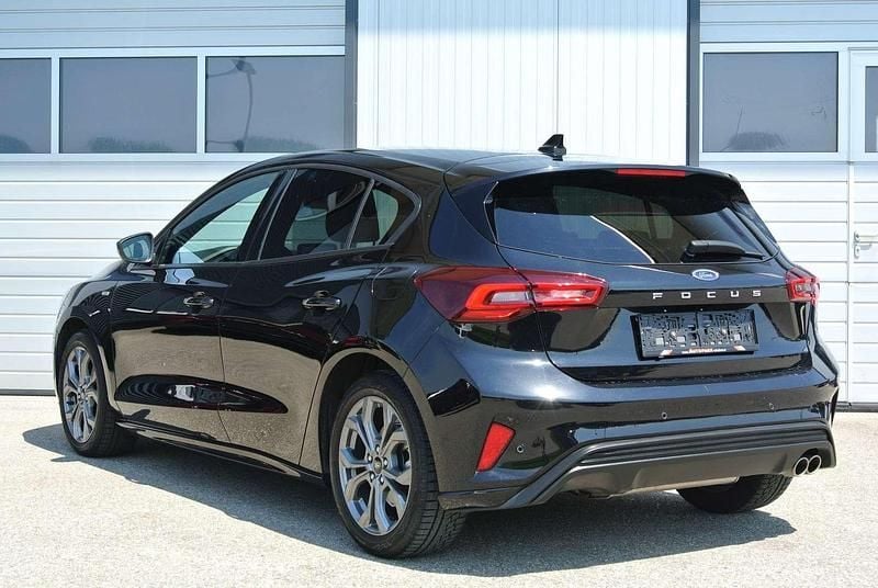 Gebraucht Ford Focus ST-Line X 120 PS (88 kW) 2022 Schwarz Kleinwagen