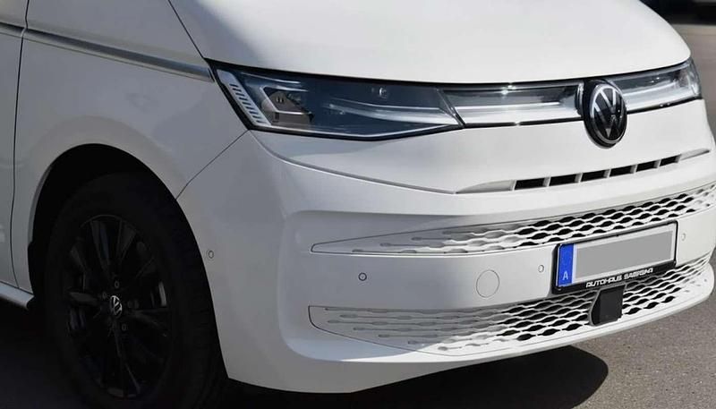 Gebraucht VW Multivan 150 PS (110 kW) 2024 Weiß Van