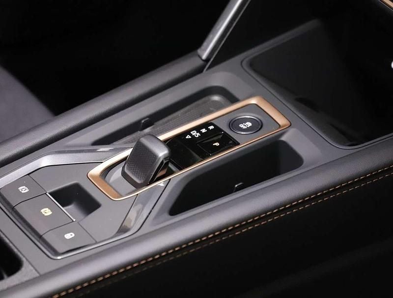 Gebraucht Cupra Leon 150 PS (110 kW) 2025 Dunkelgrau  metallicperleffekt Kombi