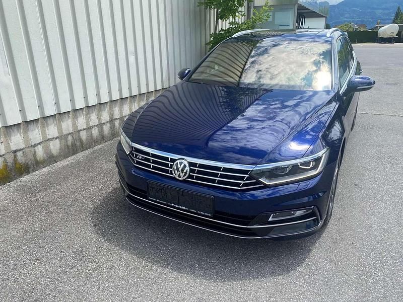 Gebraucht VW Passat Highline 121 PS (88 kW) 2018 Blaumet. Kombi