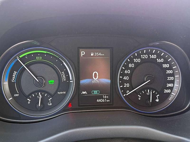 Gebraucht Hyundai Kona 105 PS (77 kW) 2023 Grau SUV