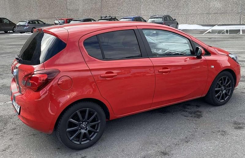 Gebraucht Opel Corsa Edition 69 PS (50 kW) 2016 Rot Kleinwagen