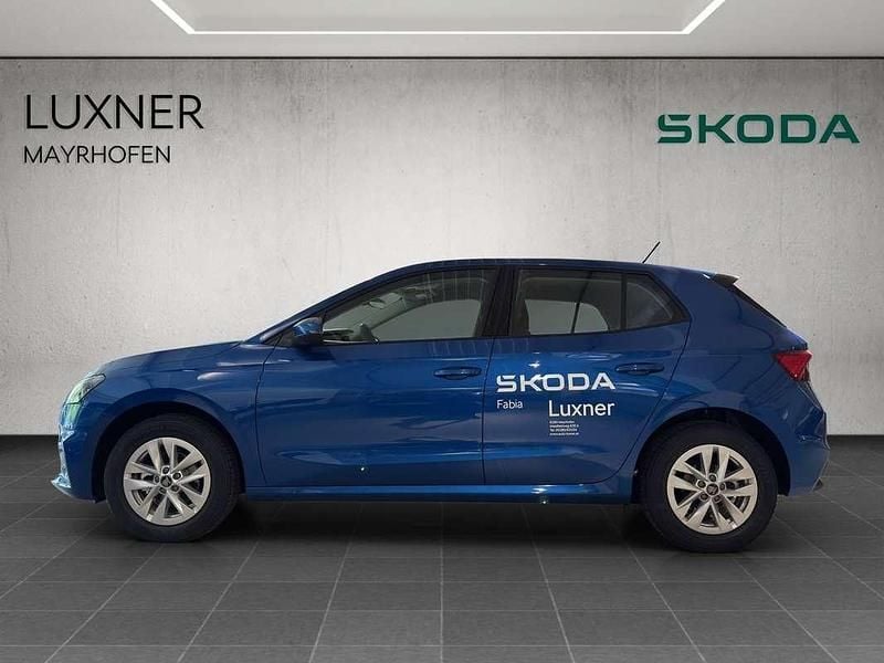 Neu Skoda Fabia Selection 95 PS (69 kW) 2025 Mittelblau  metallic Kleinwagen