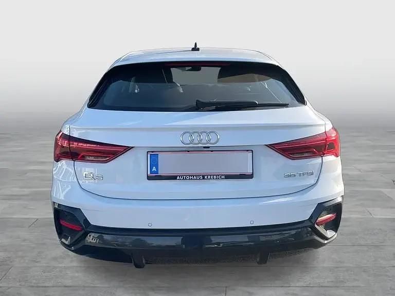Gebraucht Audi Q3 Sportback Ambiente 150 PS (110 kW) 2024 Weiss  metallic SUV