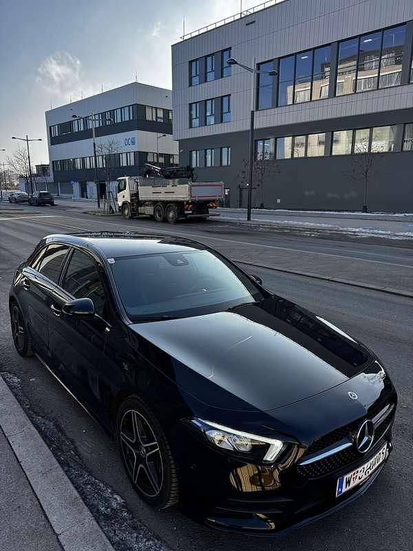 Gebraucht Mercedes A180 AMG line 136 PS (100 kW) 2020 Limousine
