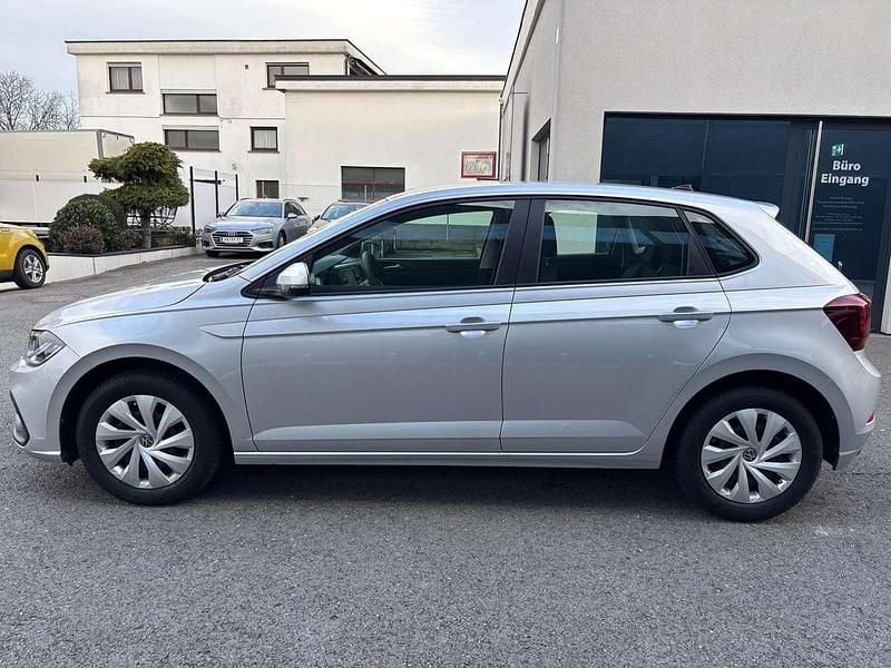 Gebraucht VW Polo 80 PS (58 kW) 2022 Silber Limousine