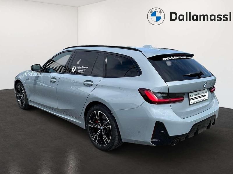Gebraucht BMW 330e Efficient Dynamics 184 PS (135 kW) 2025 Grau Kombi