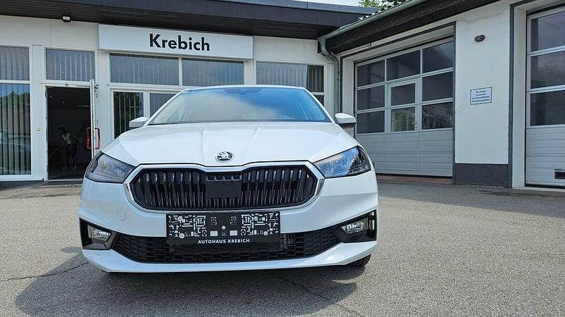 Gebraucht Skoda Fabia Selection 95 PS (69 kW) 2024 Weiss  metallic Kleinwagen