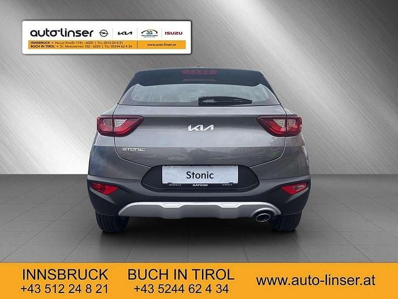 Neu Kia Stonic 101 PS (74 kW) 2025 Grau SUV