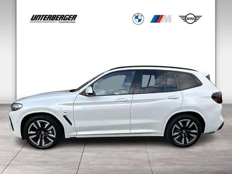 Gebraucht BMW iX3 Impressive 210 kW (286 PS) 2025 Weiß SUV