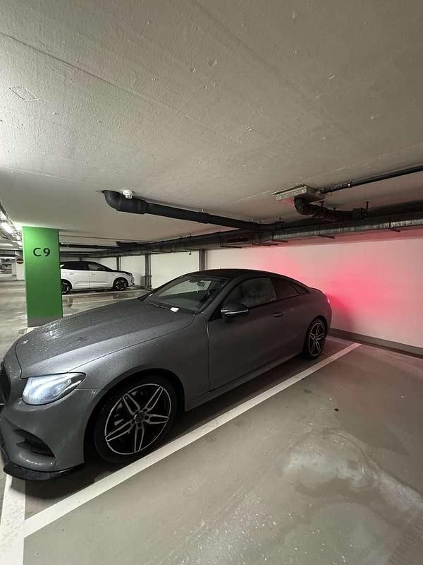 Gebraucht Mercedes E220 194 PS (142 kW) 2020 Coupé