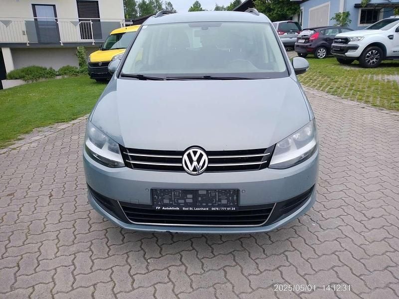 Grau Gebraucht 2012 VW Sharan Comfortline Van / Kleinbus | € 7.000 (Fairer Preis) - Bild 1/4
