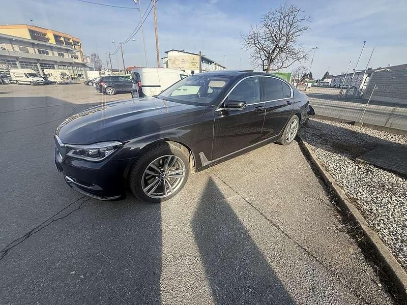 Gebraucht BMW 730 265 PS (194 kW) 2015 Limousine
