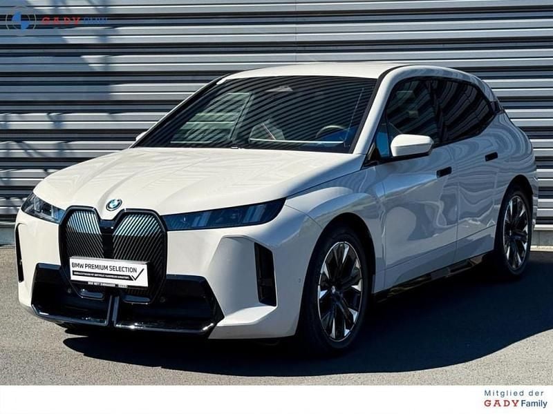 Grau Gebraucht 2025 BMW iX M Sport SUV | € 74.980 - Bild 1/4