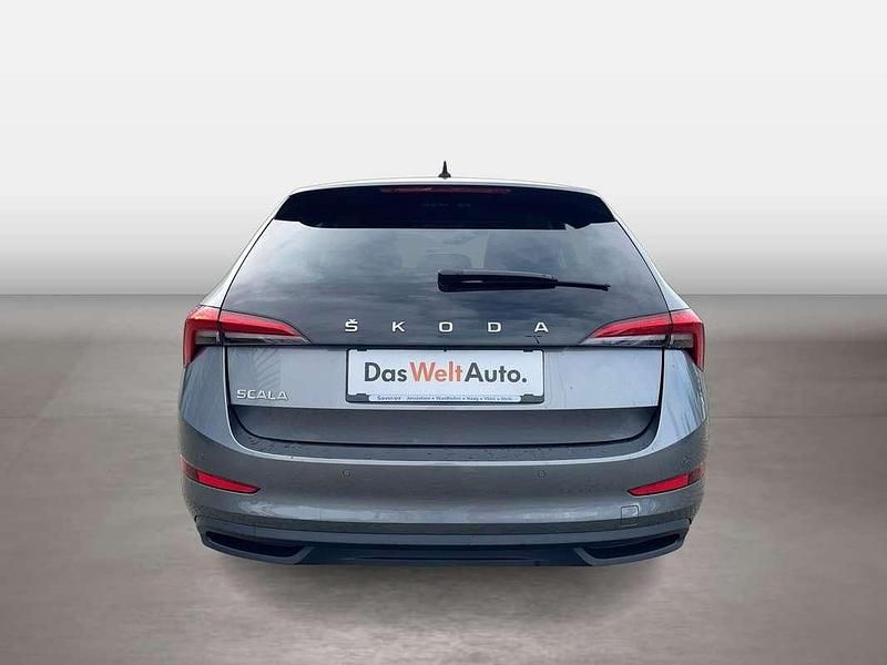 Gebraucht Skoda Scala Ambition 110 PS (80 kW) 2023 Grau Kleinwagen