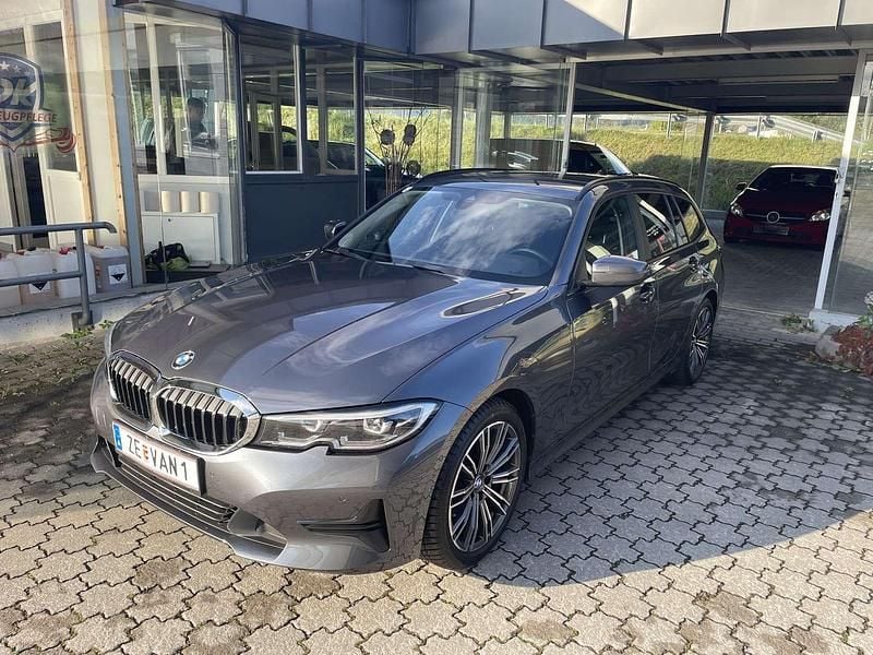 Grau Gebraucht 2019 BMW 320 Advantage Kombi | € 24.890 (Fairer Preis) - Bild 1/4