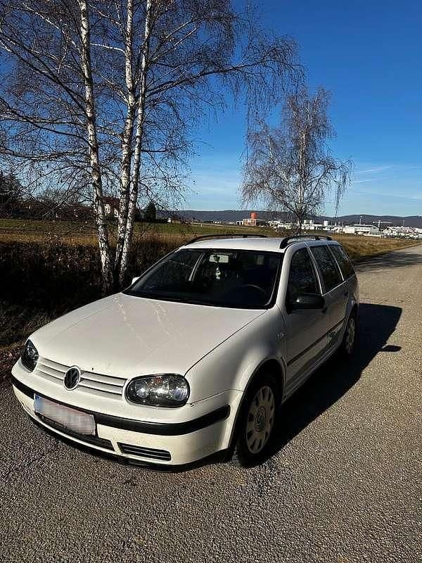 Weiß Gebraucht 2002 VW Golf IV Kombi | € 3.100 (Etwas zu teuer) - Bild 1/4