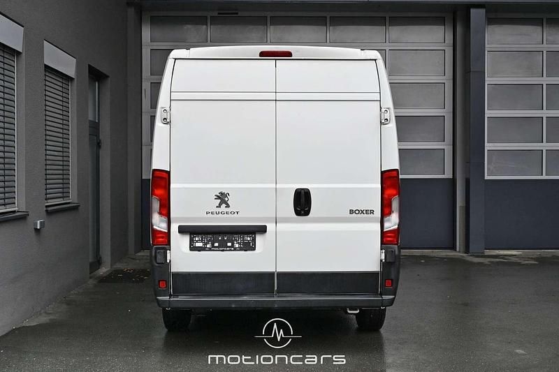 Gebraucht Peugeot Boxer S 165 PS (121 kW) 2021 Weiß Van