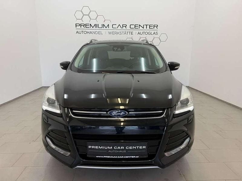 Gebraucht Ford Kuga Titanium 120 PS (88 kW) 2015 Schwarz SUV