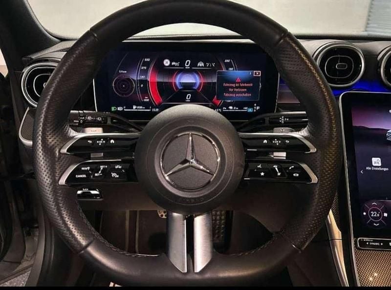 Gebraucht Mercedes C300e 313 PS (230 kW) 2024 Silber Kombi