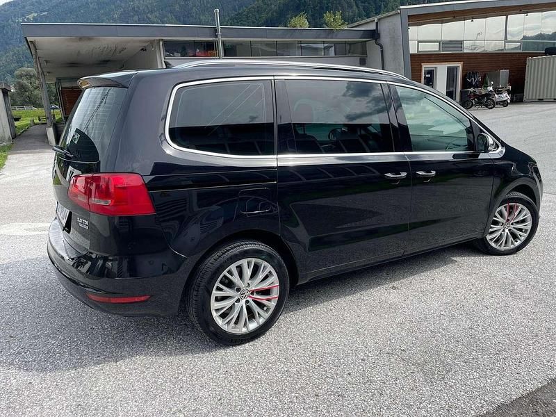 Gebraucht VW Sharan 140 PS (102 kW) 2012 Schwarz Van / Kleinbus