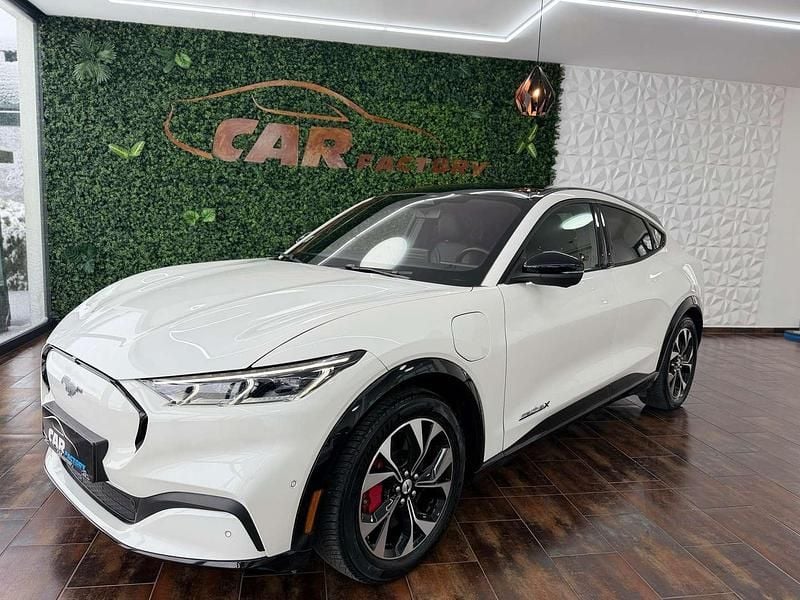 Gebraucht Ford Mustang Mach-E Extended Range 258 kW (351 PS) 2021 Weiß SUV