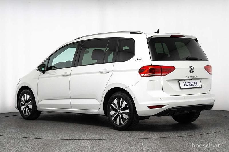 Gebraucht VW Touran Comfortline 150 PS (110 kW) 2025 Weiß Van / Kleinbus