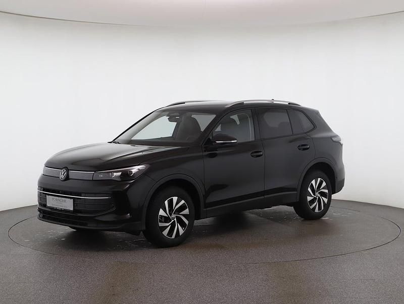 Gebraucht VW Tiguan 193 PS (141 kW) 2025 Schwarz  metallic SUV
